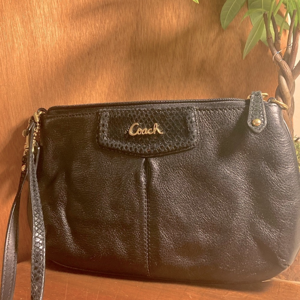 COACH Clutch Leather Black
